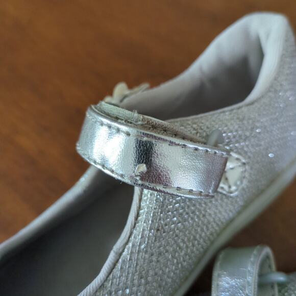 Stride Rite Toddler Girls Haylie Silver Mary Jane Shoes Size 10.5 - Picture 8 of 11